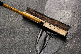 Parking lot sealcoating in Greensboro